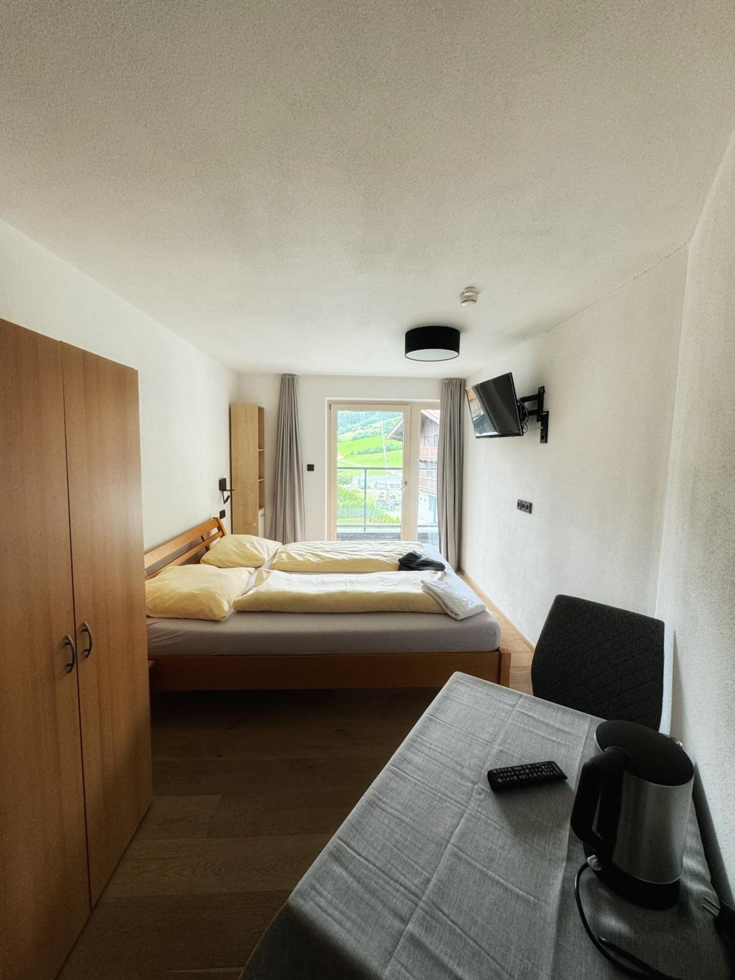Skill Mountain - Und Bike Im Sommer Mit Joker Card Hostel *